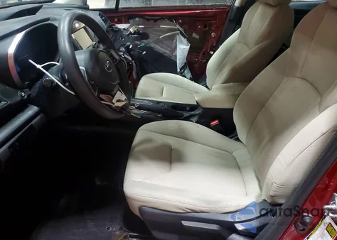 2018 Subaru Impreza Premium Plus z USA, uszkodzony, nr VIN 4S3GTAD67J3701158